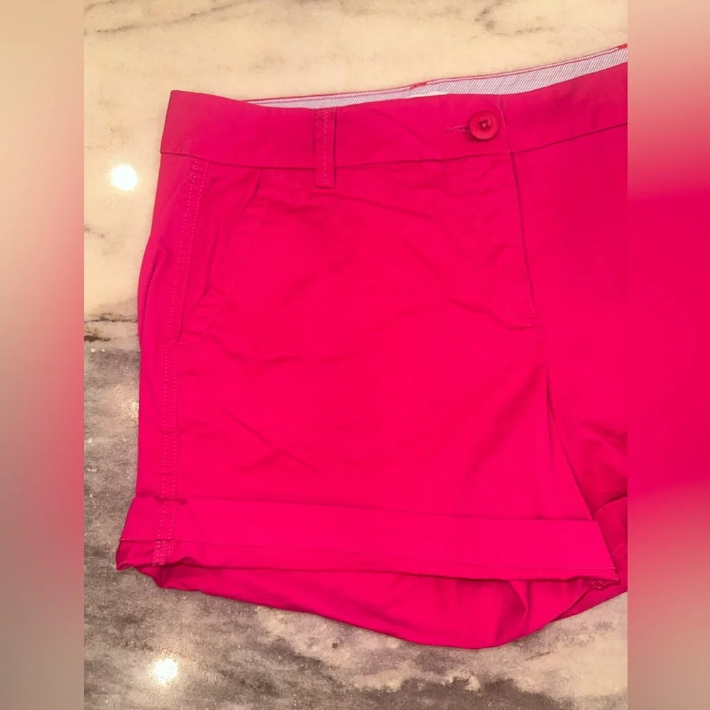 EUC Crown‎ & Ivy Size 6 Women's Pink Rollup Shorts